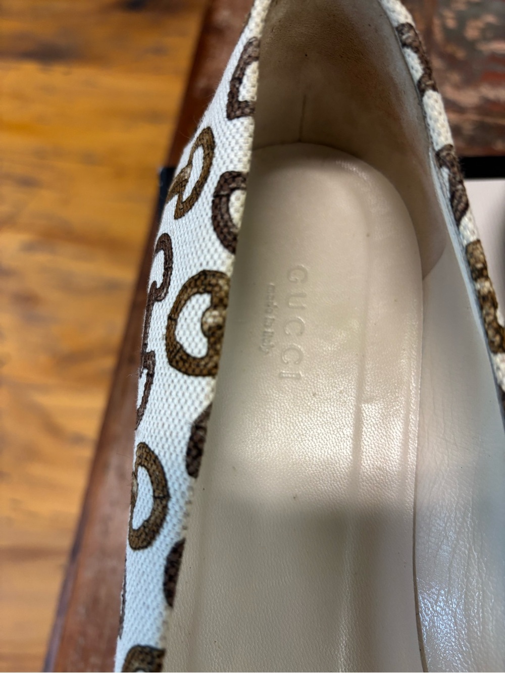 Gucci Beige & Brown Monogram Bamboo Bit Flats with box - Picture 4 of 5